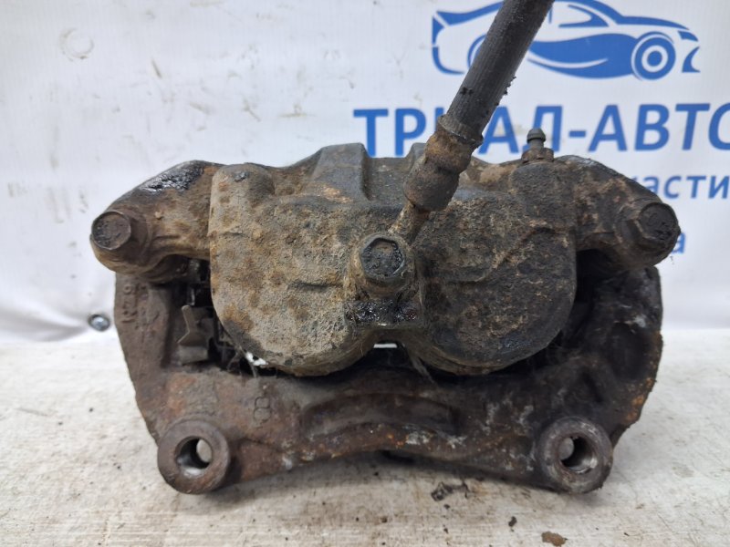 Суппорт передний левый Nissan Pathfinder R51 2.5 Diesel YD25DDTI Суппорт передний левый Nissan Pathfinder R51 2.5 Diesel YD25DDTI