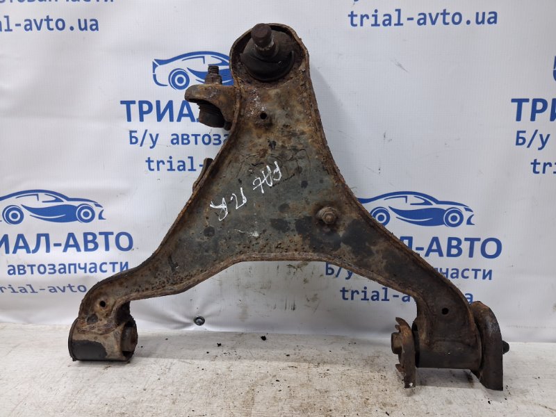 Рычаг передний нижний правый Nissan Pathfinder 2004-2014 R51 2.5 Diesel YD25DDTI 54500EB300 Б/У