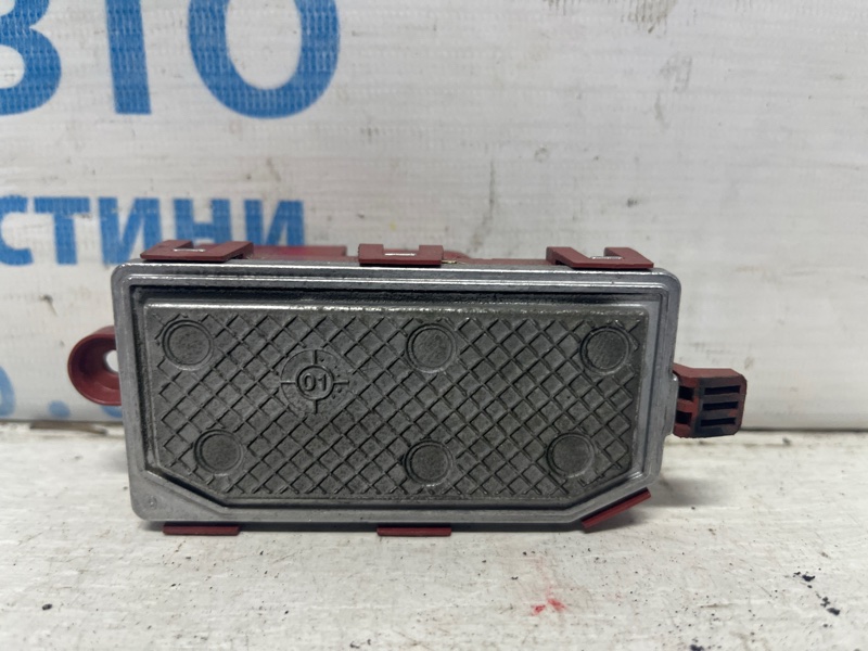 Запчасть резистор печки Ford Escape 2012-2019 3 2.0 бензин ENR90 6G9T19E624FA Б/У Резистор печки Ford Escape 2012-2019 3 2.0 бензин ENR90 6G9T19E624FA Б/У