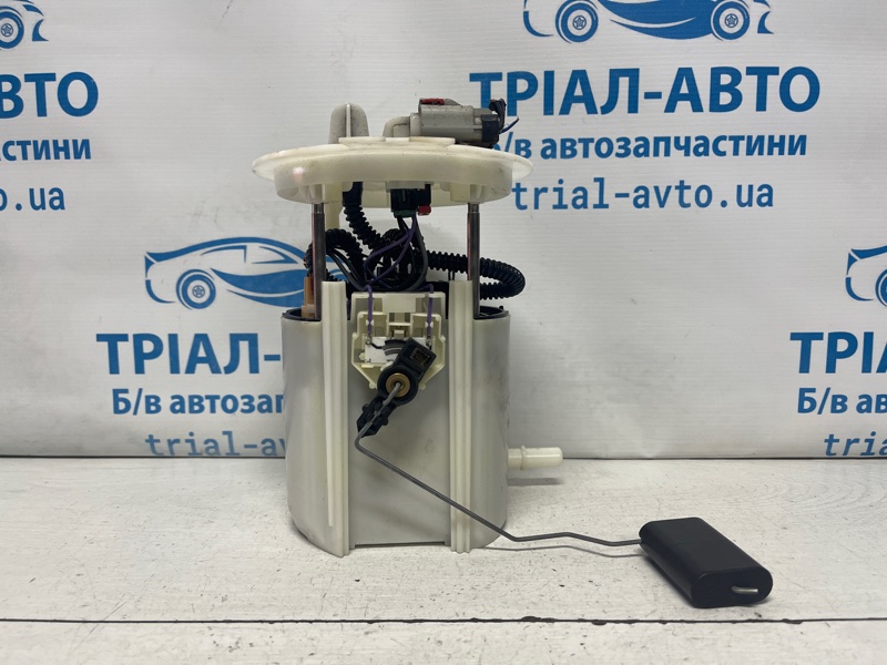 Запчасть модуль топливного насоса Jeep Grand Cherokee 2010-2022 WK2 3.6 бензин ERB 5145585AB Б/У Модуль топливного насоса Jeep Grand Cherokee 2010-2022 WK2 3.6 бензин ERB 5145585AB Б/У