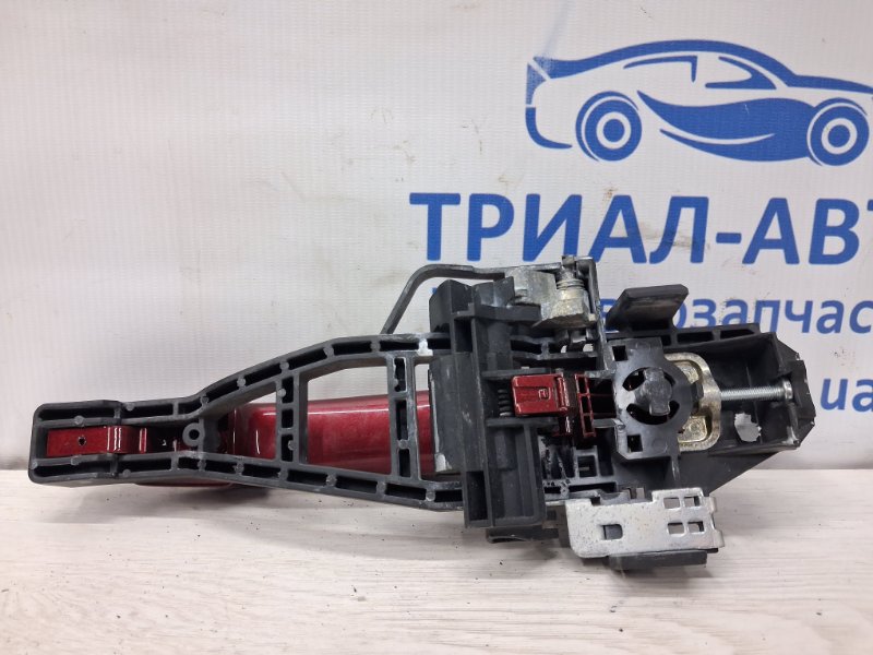 Ручка двери внешняя задняя левая Ford Escape 3 2.0 бензин ENR90 Ручка двери внешняя задняя левая Ford Escape 3 2.0 бензин ENR90