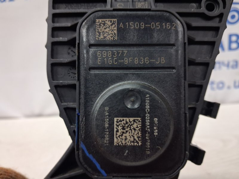 Педаль газа Edge 2015-2018 2 2.0 бензин ENR90 Педаль газа Edge 2015-2018 2 2.0 бензин ENR90