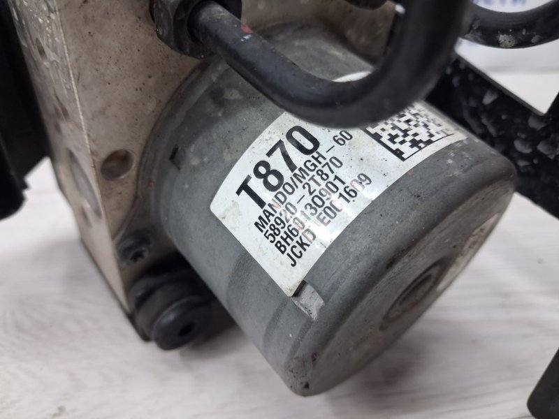 Блок abs Optima 2010-2016 TF 2.4 бензин G4KJ Блок abs Optima 2010-2016 TF 2.4 бензин G4KJ