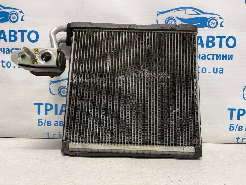 Запчасть испаритель кондиционера Jeep Grand Cherokee 2010-2022 WK2 3.6 бензин ERB 68079481AA Б/У Испаритель кондиционера Jeep Grand Cherokee 2010-2022 WK2 3.6 бензин ERB 68079481AA Б/У