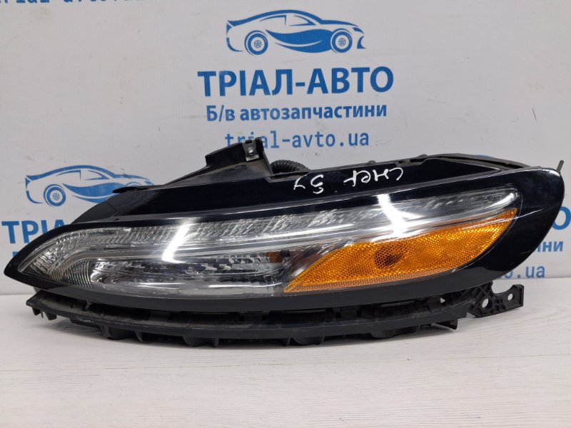 Запчасть фара левая Jeep Cherokee 2013-2019 KL 2.4 бензин ED6 68157103AL Б/У Фара левая Jeep Cherokee 2013-2019 KL 2.4 бензин ED6 68157103AL Б/У