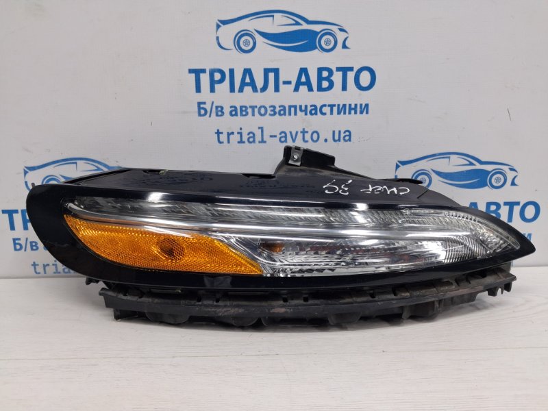Фара правая Jeep Cherokee 2013-2019 KL 2.4 бензин ED6 68157102AL Б/У