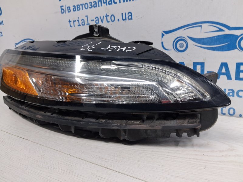 Фара правая Jeep Cherokee KL 2.4 бензин ED6