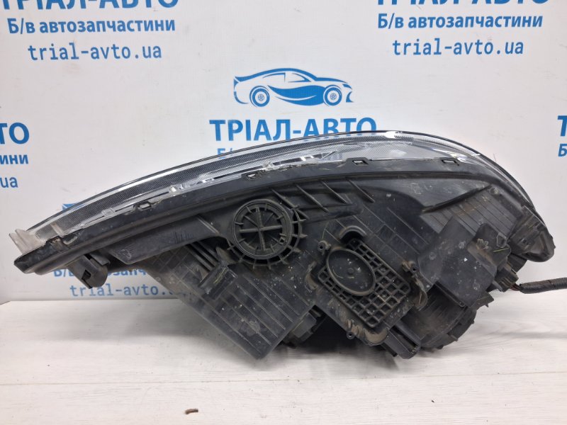 Фара левая Sorento 2009-2021 XM 2.4 бензин G4KJ Фара левая Sorento 2009-2021 XM 2.4 бензин G4KJ