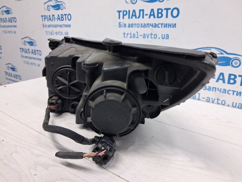 Фара правая Optima 2010-2016 TF 2.4 бензин G4KJ