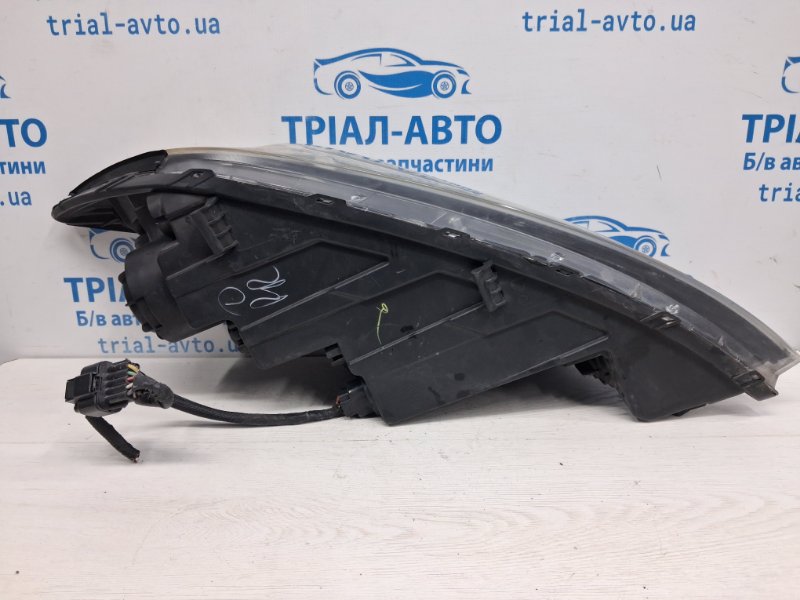 Фара правая Optima 2010-2016 TF 2.4 бензин G4KJ