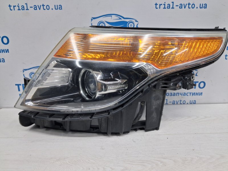 Запчасть фара левая Ford Explorer 2011-2019 5 3.5 бензин ENKX0 BB5Z-13008-NCP Б/У Фара левая Ford Explorer 2011-2019 5 3.5 бензин ENKX0 BB5Z-13008-NCP Б/У