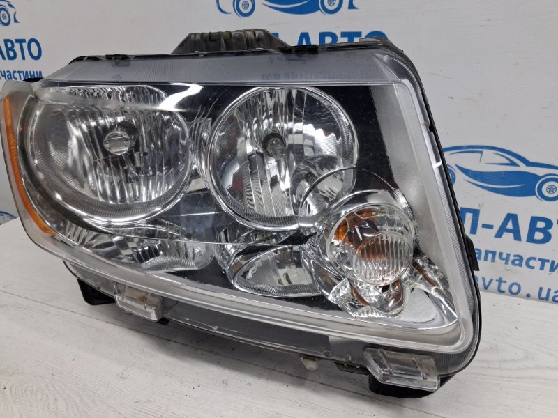 Фара правая Grand Cherokee 2010-2022 WK2 3.6 бензин ERB Фара правая Grand Cherokee 2010-2022 WK2 3.6 бензин ERB