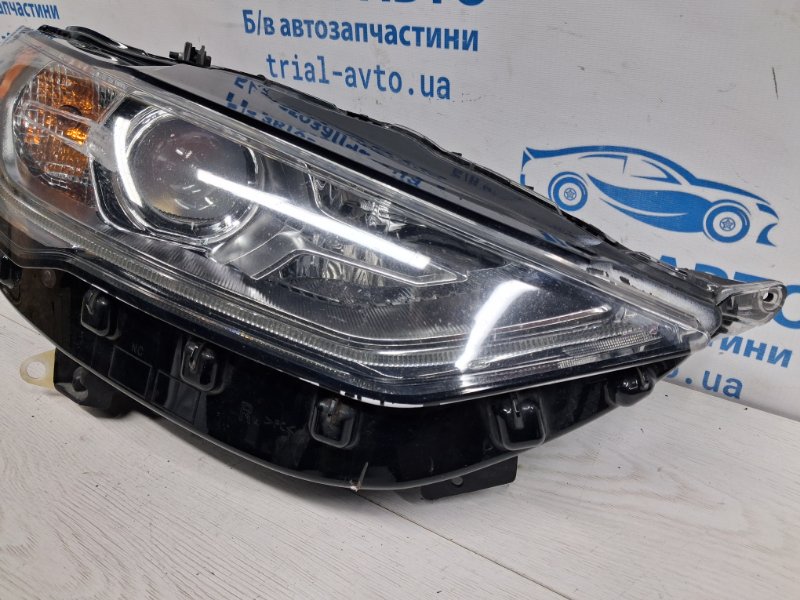 Фара правая Ксенон Ford Fusion USA 2 1.5 бензин ENUN0 Фара правая Ксенон Ford Fusion USA 2 1.5 бензин ENUN0