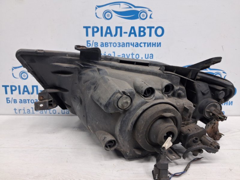 Фара правая L200 2006-2015 KB 2.5 дизель 4D56U Фара правая L200 2006-2015 KB 2.5 дизель 4D56U