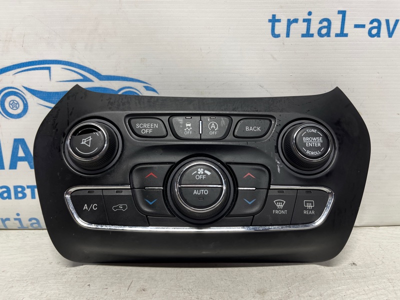 Панель управления радио и климатом Jeep Cherokee 2013-2019 KL 3.2 бензин EHK 68293527AC Б/У