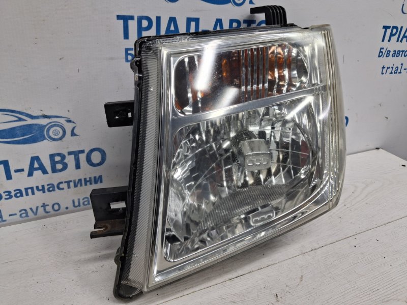 Фара левая Nissan Pathfinder R51 2.5 Diesel YD25DDTI Фара левая Nissan Pathfinder R51 2.5 Diesel YD25DDTI