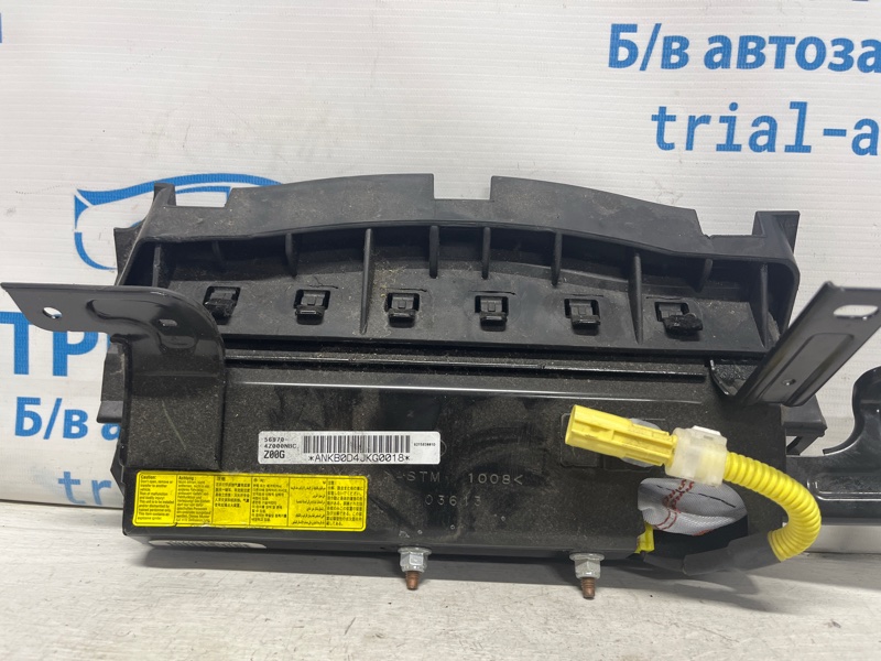 Подушка в колени Hyundai Santa fe DM 2.4 бензин G4KJ Подушка в колени Hyundai Santa fe DM 2.4 бензин G4KJ