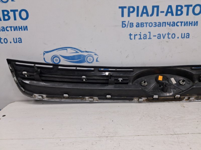 Решетка радиатора Escape 2012-2019 3 2.0 бензин ENR90 Решетка радиатора Escape 2012-2019 3 2.0 бензин ENR90
