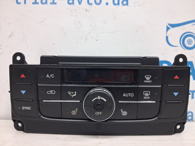 Запчасть блок управления климат-контролем Jeep Grand Cherokee 2010-2022 WK2 3.6 бензин ERB 68111109AO Б/У Блок управления климат-контролем Jeep Grand Cherokee 2010-2022 WK2 3.6 бензин ERB 68111109AO Б/У