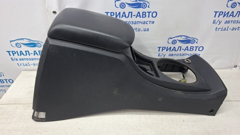 Подлокотник Actyon 2005-2010 CJ 2.0 diesel D20DT Подлокотник Actyon 2005-2010 CJ 2.0 diesel D20DT