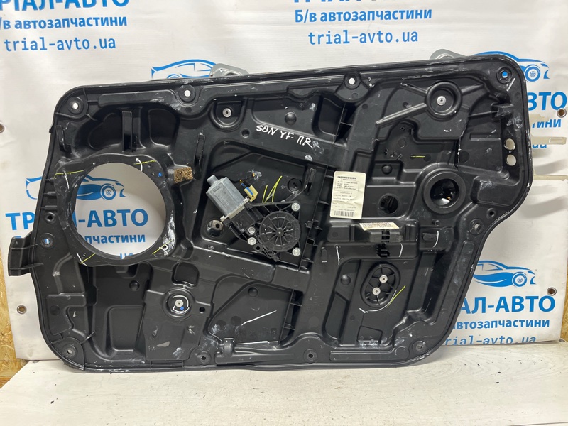 Стеклоподъемник передний правый Hyundai Sonata 2010-2016 YF 2.4 бензин G4KJ 824813Q001 Б/У