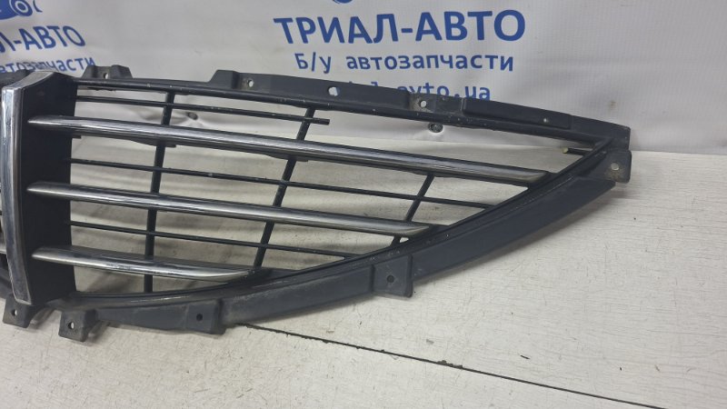 Решетка радиатора SsangYong Actyon CJ 2.0 diesel D20DT