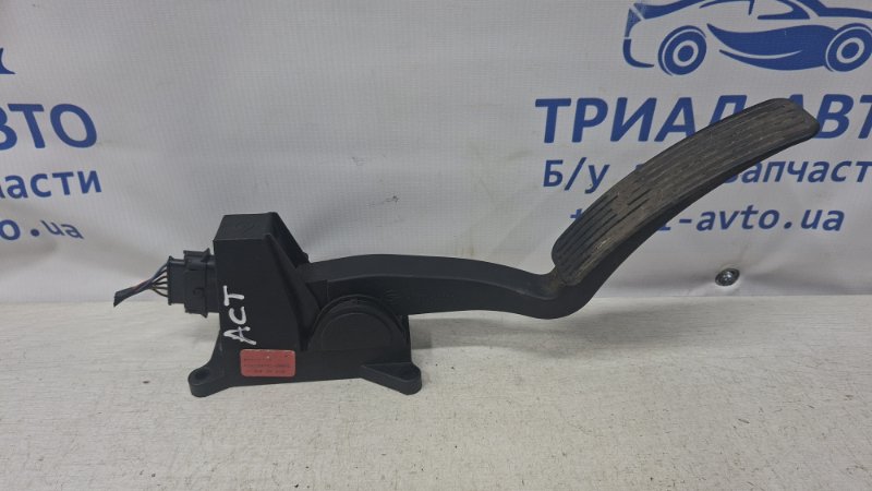 Запчасть педаль газа SsangYong Actyon 2005-2010 CJ 2.0 diesel D20DT 2055009000 Б/У Педаль газа SsangYong Actyon 2005-2010 CJ 2.0 diesel D20DT 2055009000 Б/У