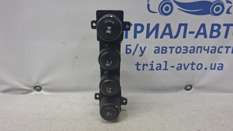 Запчасть кнопка обогрева сид. SsangYong Actyon 2005-2010 CJ 2.0 diesel D20DT 8530031210 Б/У Кнопка обогрева сид. SsangYong Actyon 2005-2010 CJ 2.0 diesel D20DT 8530031210 Б/У