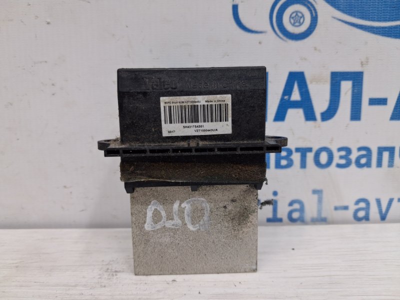 Резистор печки Dodge Journey 2007-2020 1 2.4 бензин ED3 68078835AA Б/У