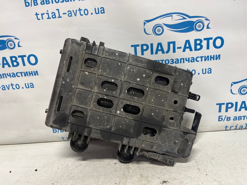 Абсорбер паров топлива Kia Sorento UM 2.4 бензин G4KJ Абсорбер паров топлива Kia Sorento UM 2.4 бензин G4KJ