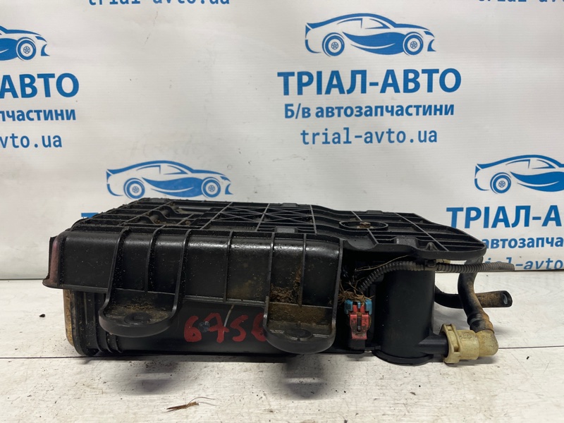 Абсорбер паров топлива Sorento 2009-2021 XM 2.4 бензин G4KJ Абсорбер паров топлива Sorento 2009-2021 XM 2.4 бензин G4KJ