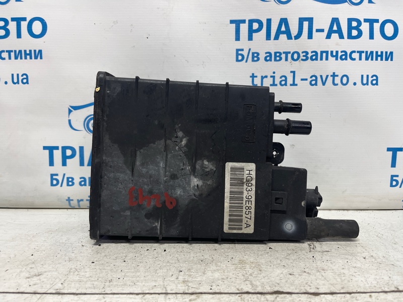 Запчасть абсорбер паров топлива Ford Fusion USA 2013-2020 2 1.5 бензин ENUN0 HG9Z-9D653-A Б/У Абсорбер паров топлива Ford Fusion USA 2013-2020 2 1.5 бензин ENUN0 HG9Z-9D653-A Б/У