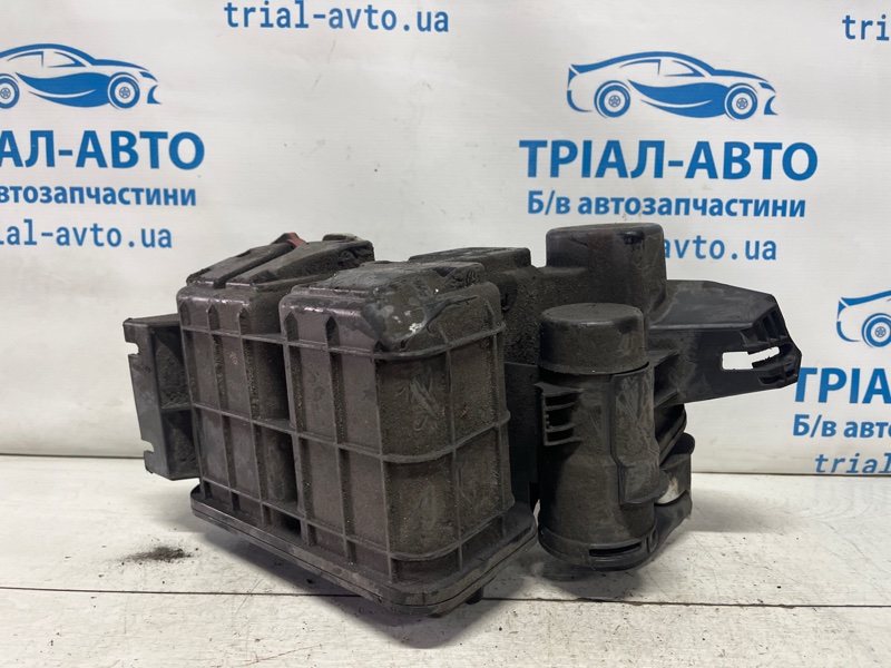 Абсорбер паров топлива Jeep Cherokee KL 2.4 бензин ED6 Абсорбер паров топлива Jeep Cherokee KL 2.4 бензин ED6
