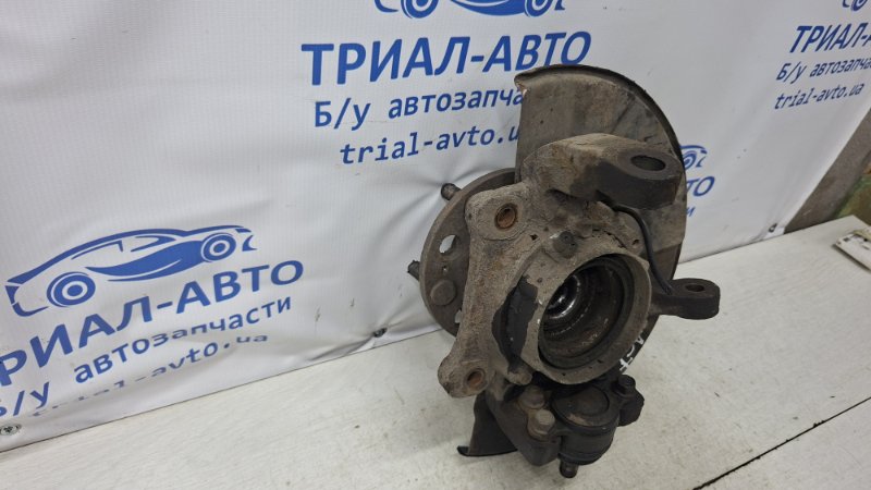 Кулак поворотный правый со ступицей SsangYong Actyon CJ 2.0 diesel D20DT Кулак поворотный правый со ступицей SsangYong Actyon CJ 2.0 diesel D20DT