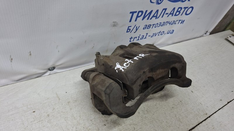 Суппорт передний правый Actyon 2005-2010 CJ 2.0 diesel D20DT Суппорт передний правый Actyon 2005-2010 CJ 2.0 diesel D20DT