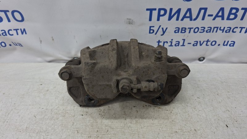 Суппорт передний правый Actyon 2005-2010 CJ 2.0 diesel D20DT Суппорт передний правый Actyon 2005-2010 CJ 2.0 diesel D20DT