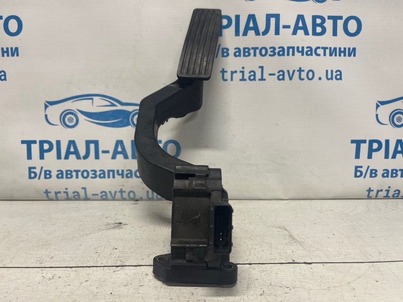 Педаль газа Cherokee 2013-2019 KL 2.4 бензин ED6 Педаль газа Cherokee 2013-2019 KL 2.4 бензин ED6