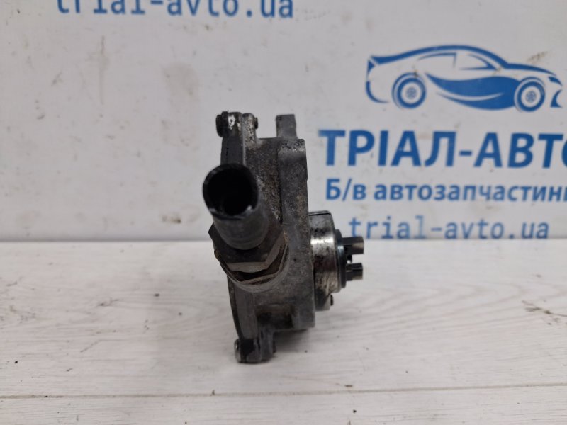 Насос вакуумный SsangYong Actyon CJ 2.0 diesel D20DT Насос вакуумный SsangYong Actyon CJ 2.0 diesel D20DT