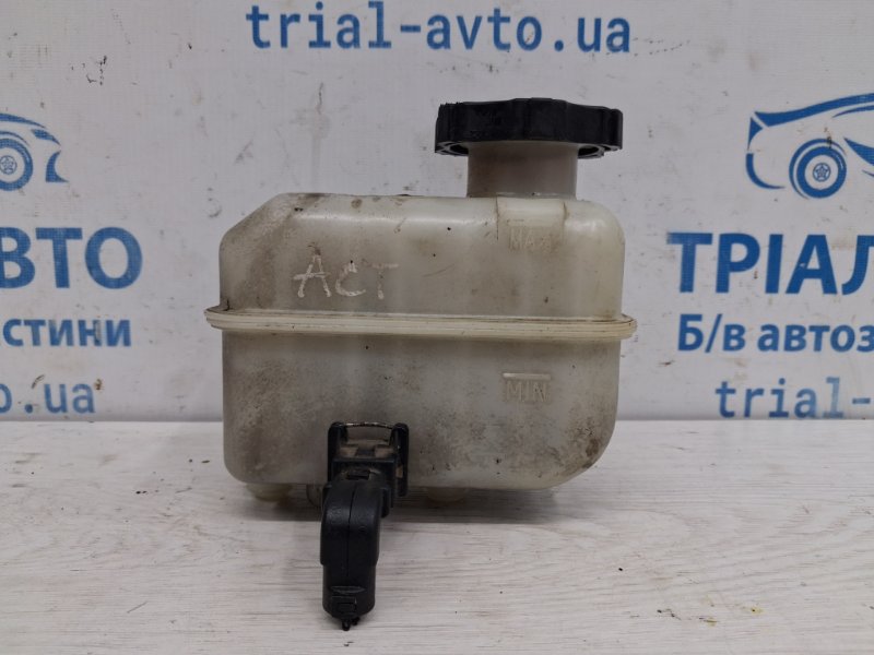 Бачок главного тормозного цилиндра Actyon 2005-2010 CJ 2.0 diesel D20DT Бачок главного тормозного цилиндра Actyon 2005-2010 CJ 2.0 diesel D20DT