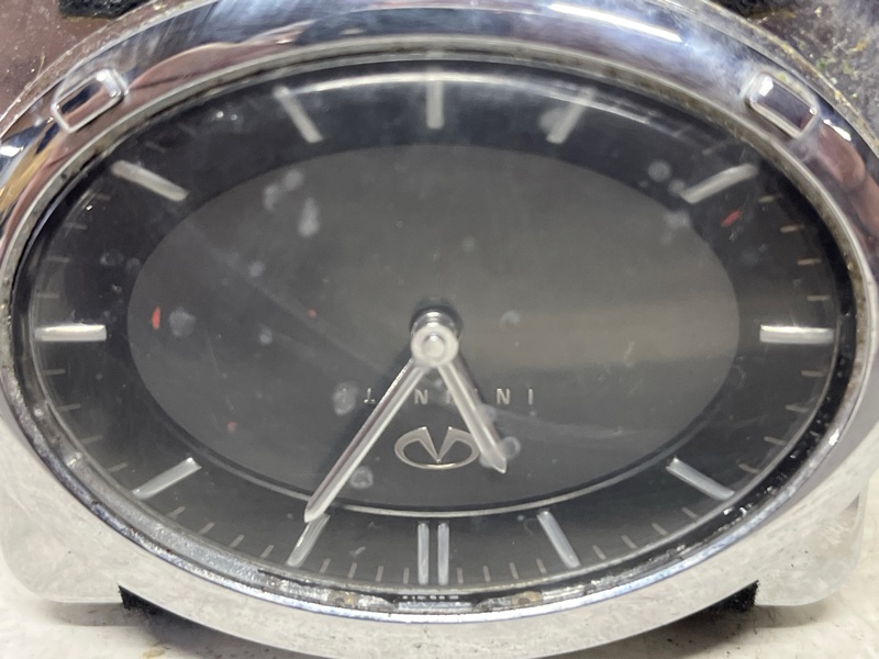 Часы FX 2002-2008 S50 3.5 бензин VQ35DE Часы FX 2002-2008 S50 3.5 бензин VQ35DE