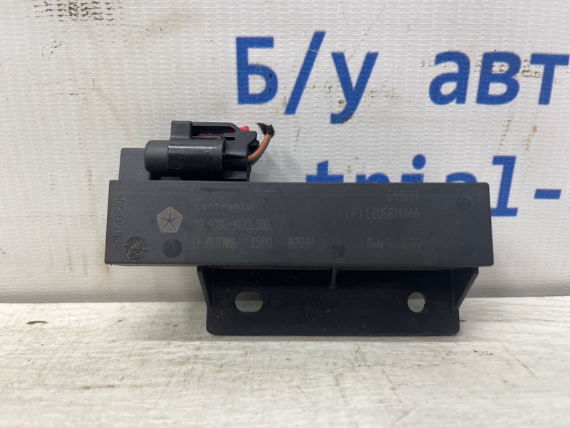 Запчасть блок управления Dodge Journey 2007-2020 1 2.4 бензин ED3 68068148AA Б/У Блок управления Dodge Journey 2007-2020 1 2.4 бензин ED3 68068148AA Б/У