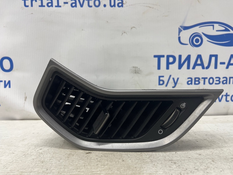Запчасть дефлектор обдува левый Hyundai Santa fe 2012-2019 DM 2.4 бензин G4KJ 974104Z000RJ5 Б/У Дефлектор обдува левый Hyundai Santa fe 2012-2019 DM 2.4 бензин G4KJ 974104Z000RJ5 Б/У