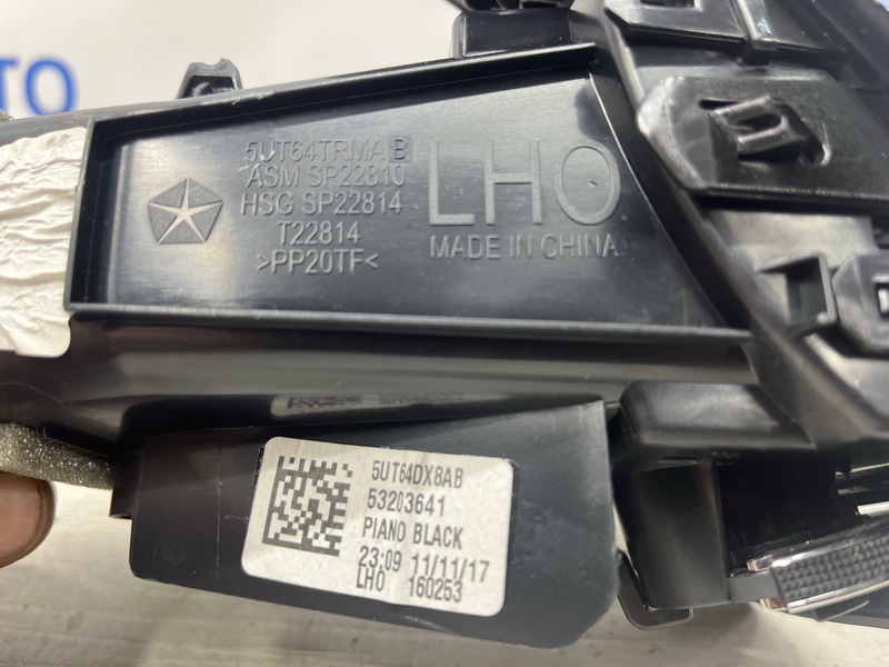 Дефлектор обдува Compass 2016-2020 MP 2.4 бензин EDE Дефлектор обдува Compass 2016-2020 MP 2.4 бензин EDE