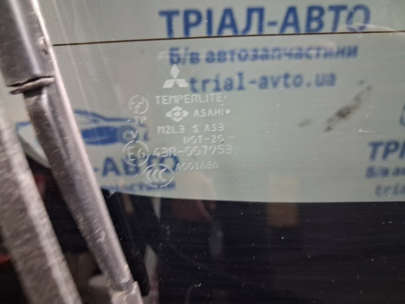 Крышка багажника Pajero Wagon 1999-2006 3 3.2 Дизель 4M41