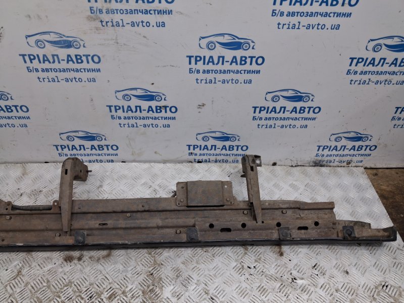 Подножка левая Pajero Wagon 1999-2006 3 3.2 Дизель 4M41