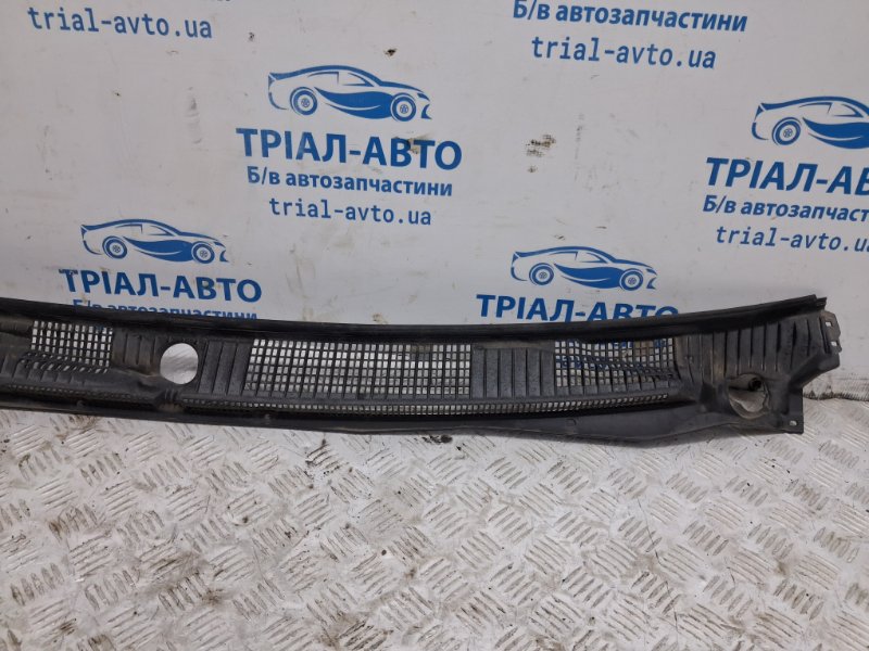 Дефлектор дворников Mitsubishi Pajero Wagon 3 3.2 Дизель 4M41 Дефлектор дворников Mitsubishi Pajero Wagon 3 3.2 Дизель 4M41