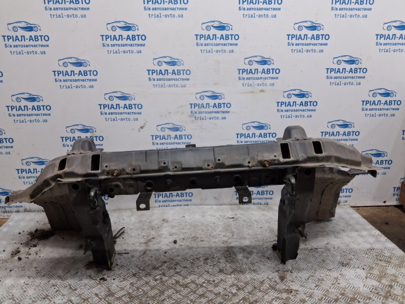 Панель передняя Pajero Wagon 1999-2006 3 3.2 Дизель 4M41
