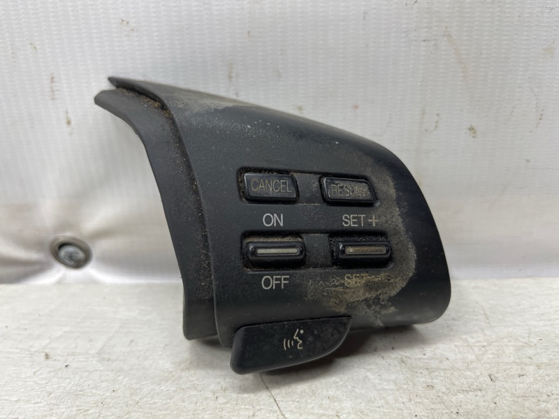 Запчасть кнопка руля Mazda CX 9 2006-2015 TB 3.7 бензин MZI TD74664M0A Б/У Кнопка руля Mazda CX 9 2006-2015 TB 3.7 бензин MZI TD74664M0A Б/У