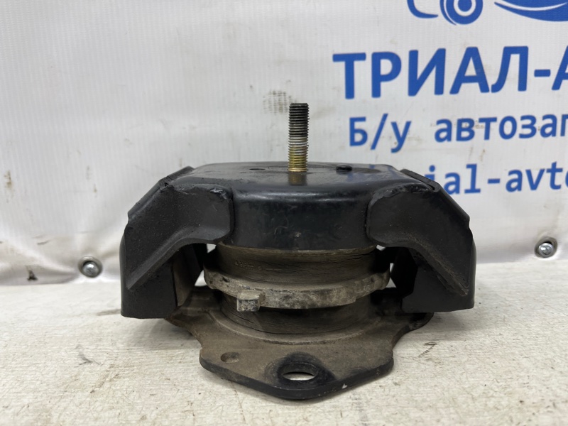 Подушка ДВС правая Mitsubishi Pajero Wagon 1999-2006 3 3.2 Дизель 4M41 MR554231 Б/У