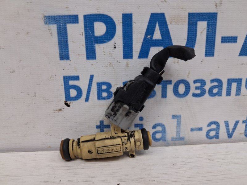 Форсунка топливная Hyundai Tucson 2004-2009 JM 2.0 бензин G4GC 3531023600 Б/У
